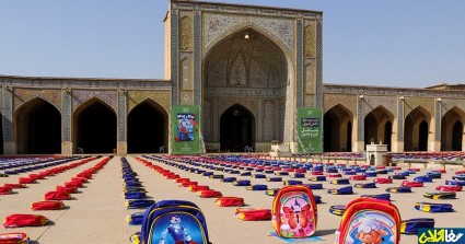مراسم اهدای ۱۵ هزار بسته نوشت افزار به دانش آموزان نیازمند استان فارس /تصاویر