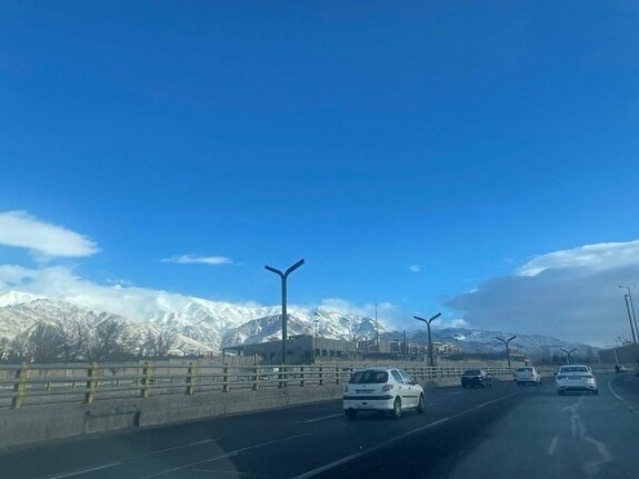 بارش برف در تهران /فیلم اختصاصی