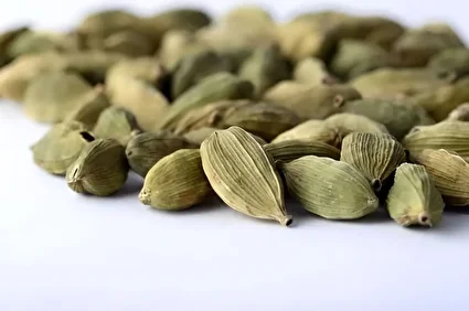 بهترین ادویه برای رفع بوی بد دهان