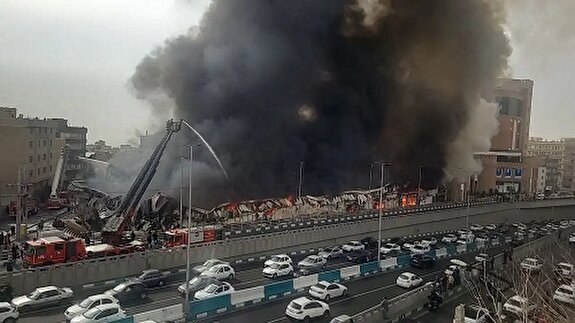 دود آتش سوزی بازارچه جنت آباد تهدیدی برای بیمارستان امید؟