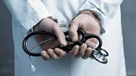 اظهار بی اطلاعی کمیسیون بهداشت از وضعیت کادر درمان در بازداشت