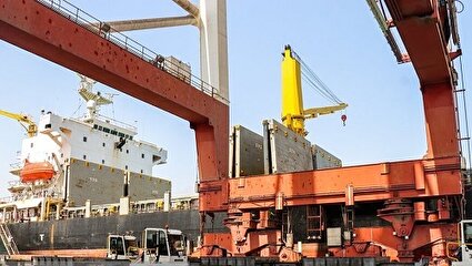 فعالیت مجدد بندر شهید رجایی در سایه فاجعه انفجار /تصاویر
