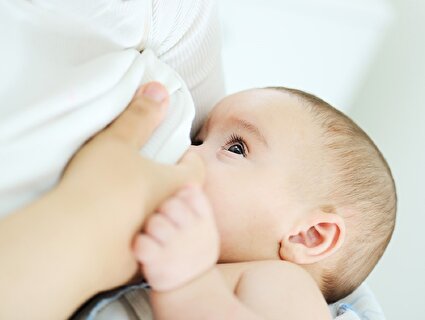 شیر مادر با ارزش ترین ماده غذایی
