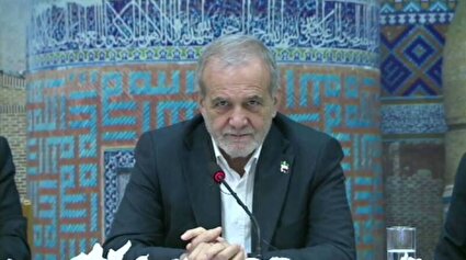 پزشکیان :موانع را از پیش پای تولیدکنندگان برداریم/فیلم
