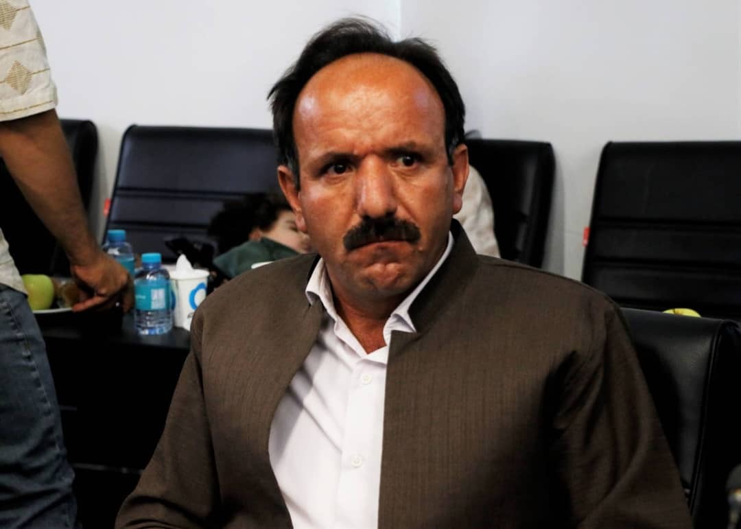 از جاری شدن اشک شوق برنده زنجانی تا باور نکردن برنده شدن شهروند ایلامی / جوایز برندگان جشنواره عید تا عید بیمه دی اهدا شد