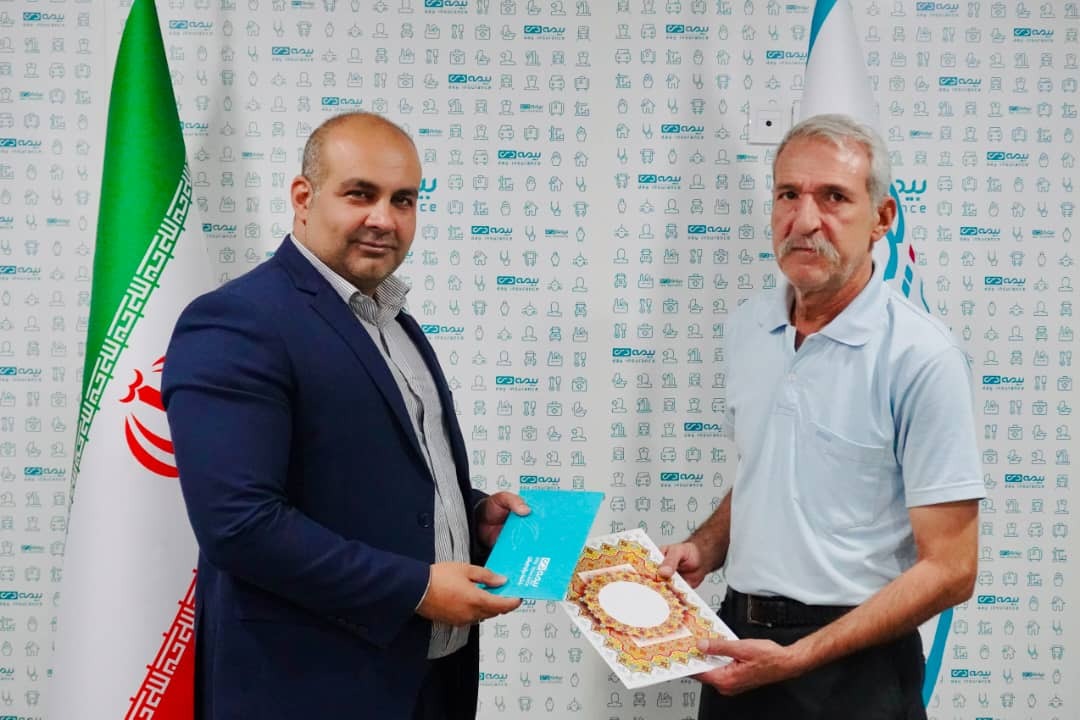 از جاری شدن اشک شوق برنده زنجانی تا باور نکردن برنده شدن شهروند ایلامی / جوایز برندگان جشنواره عید تا عید بیمه دی اهدا شد