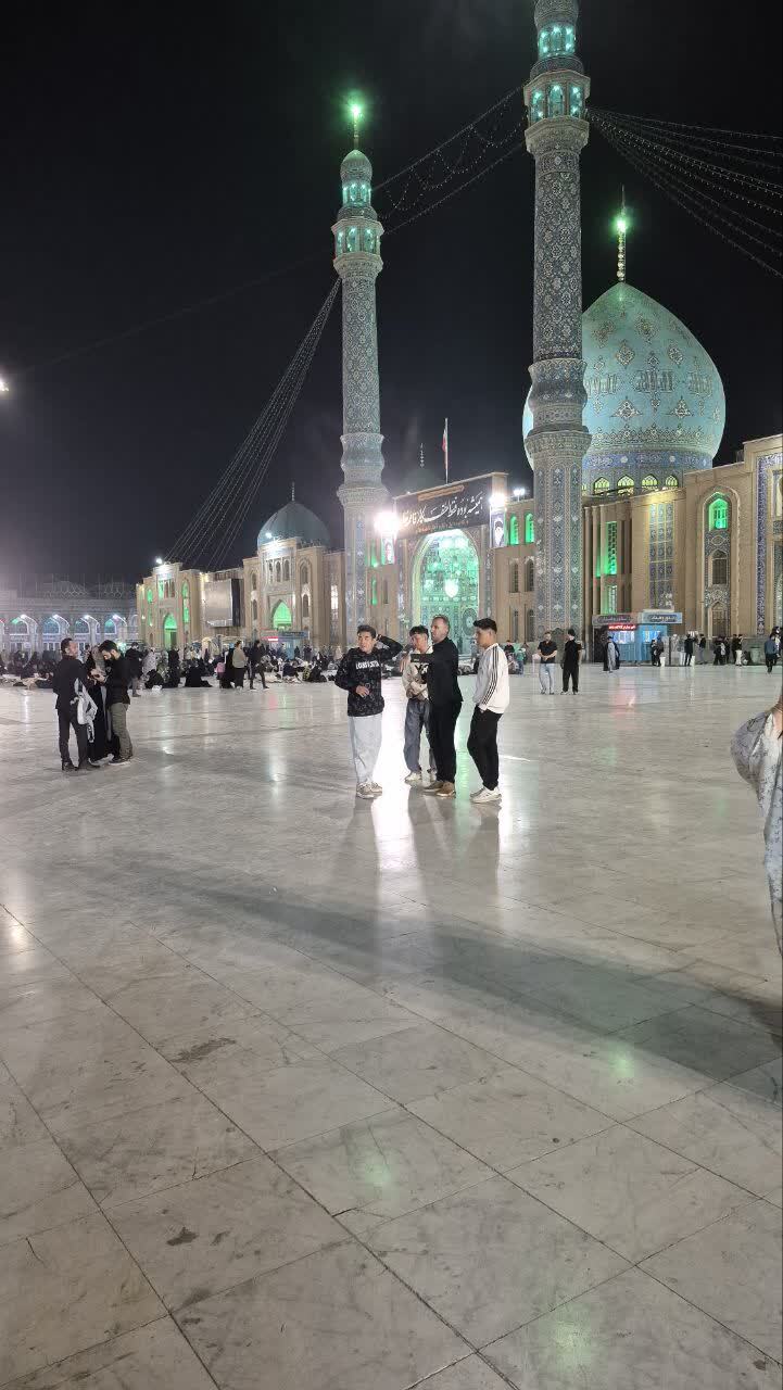حال وهوای مسجدجمکران وقم در شب وفات حضرت معصومه/تصاویراختصاصی