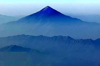 سکوت سپید دماوند در هیاهوی آلودگی /تصاویر
