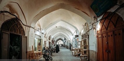 مشاغل سنتی در راسته بازار کهنه قم/تصاویر