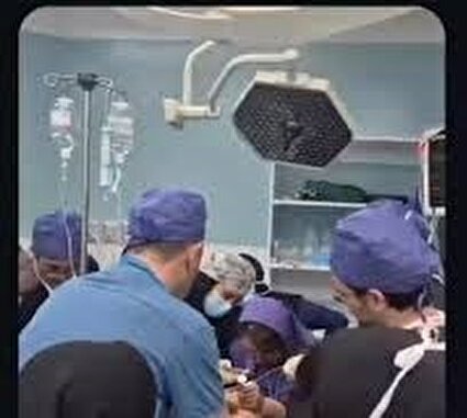 نجات معجزه‌آسای کودک ۱۳ ماهه در بیمارستان فاطمی اردبیل /فیلم