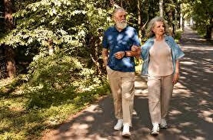 تاثیر پیاده‌روی روزانه بر مهار آلزایمر