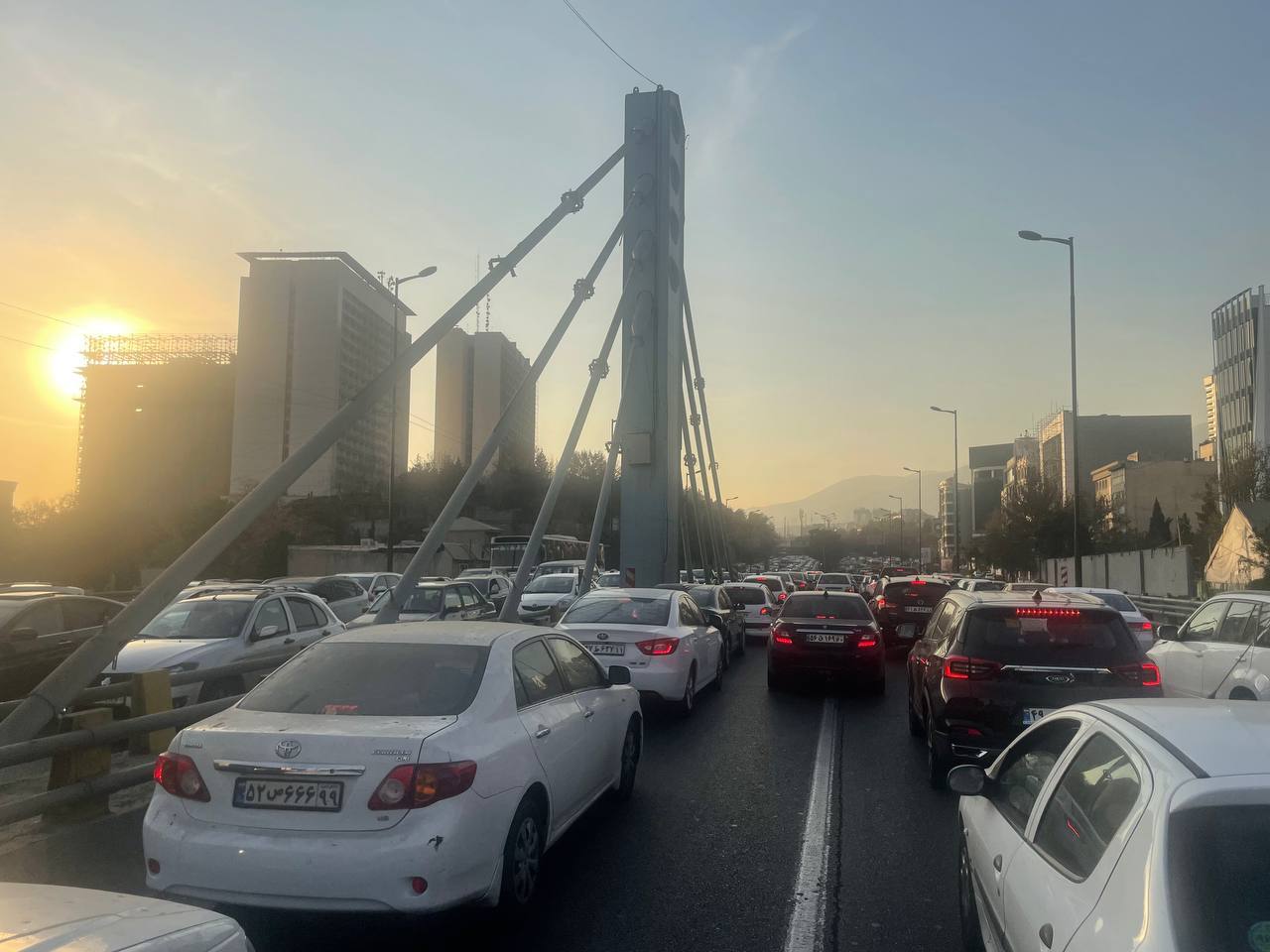 ترافیک عجیب شمال تهران/تصاویر