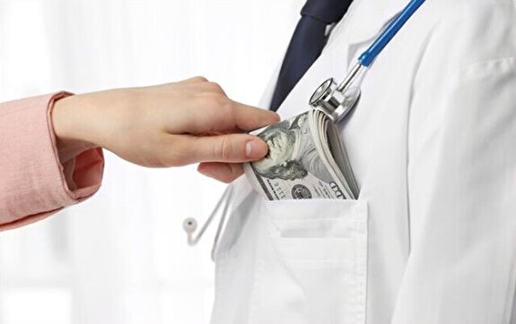 روایت‌های مردمی از پدیده زیرمیزی