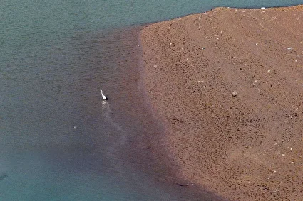 سد لتیان به پایین‌ترین سطح ذخیره آب رسید /تصاویر