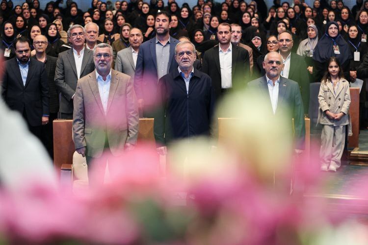 مراسم گرامیداشت مقام پرستار با حضور رئیس‌جمهور/تصاویر