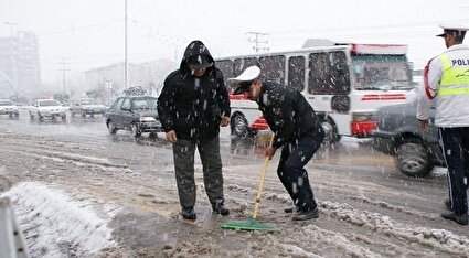 مردم از سفرهای غیر ضرور پرهیز کنند /فیلم